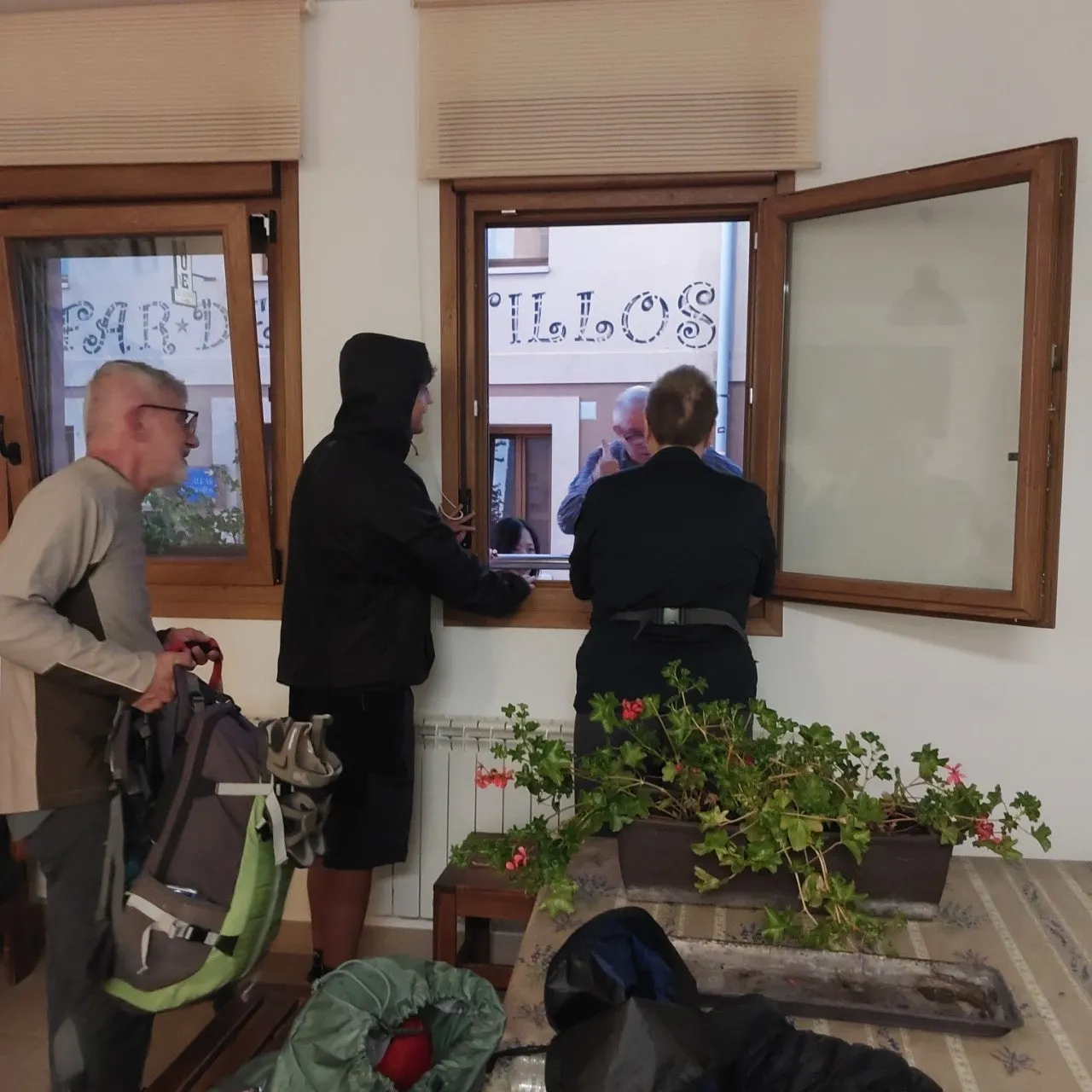 e_386Ud018svcgl76xtnn0nnp_bc1i52.jpg?type=e1920_std