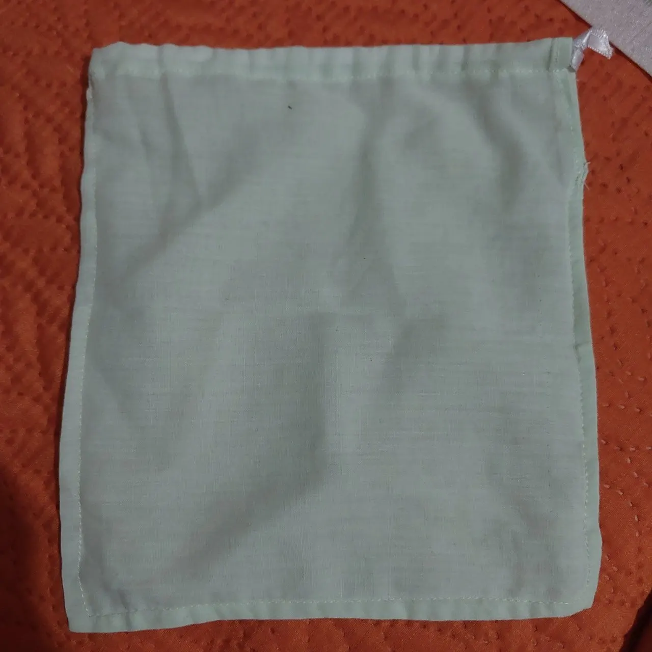 4_0j6Ud018svc194xldwtsoab6_bc1i52.jpg?type=e1920_std