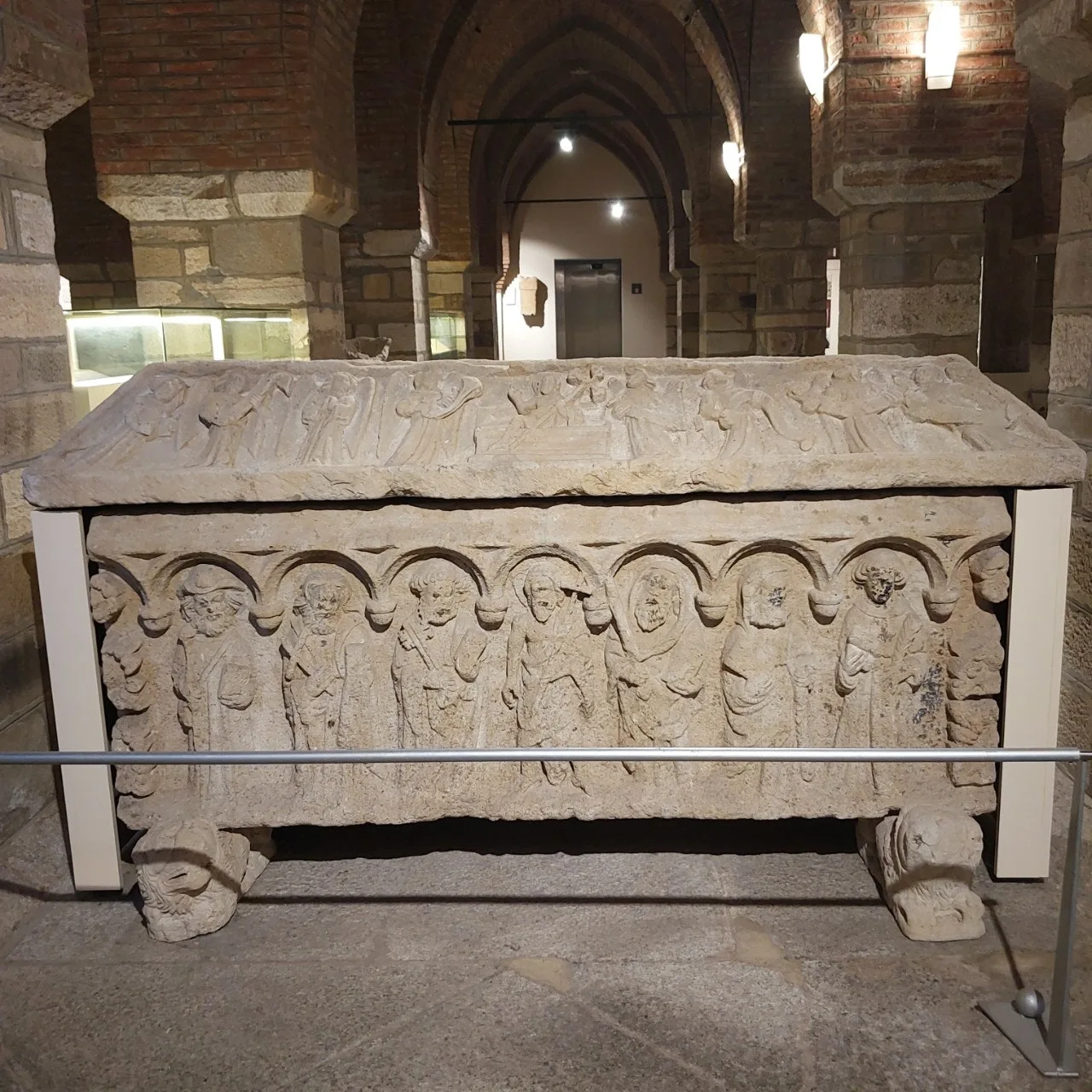 h_890Ud018svc1wg7mizcpwk80_bc1i52.jpg?type=e1920_std