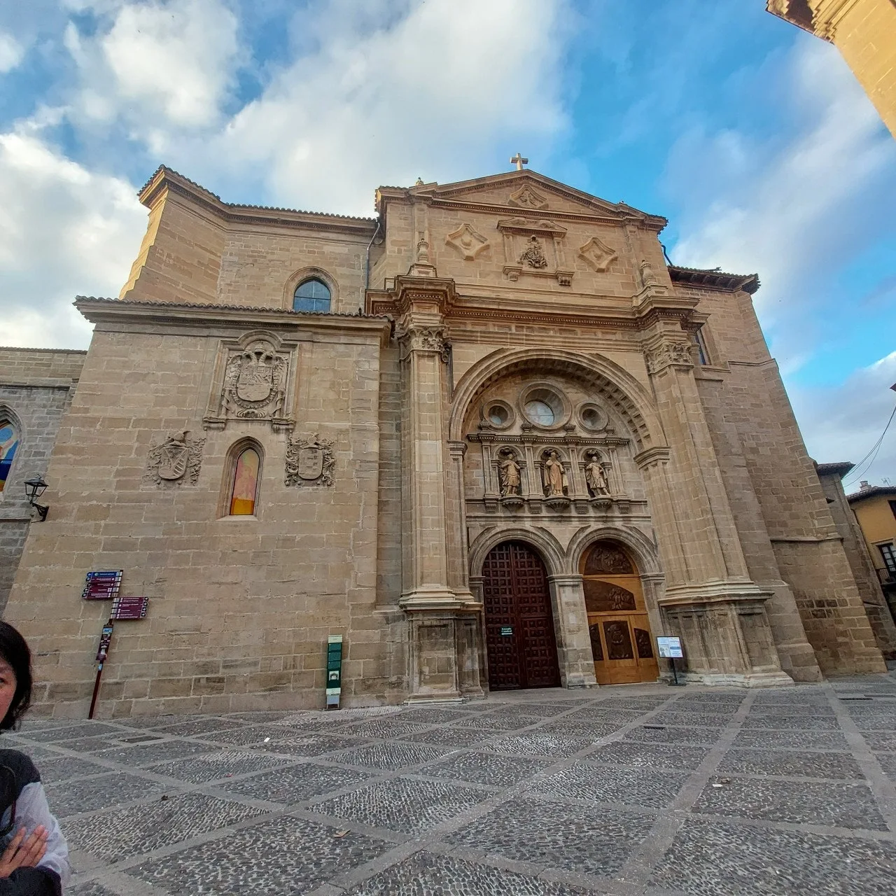 d_33cUd018svcq0yr7zrgbv90_bc1i52.jpg?type=e1920_std