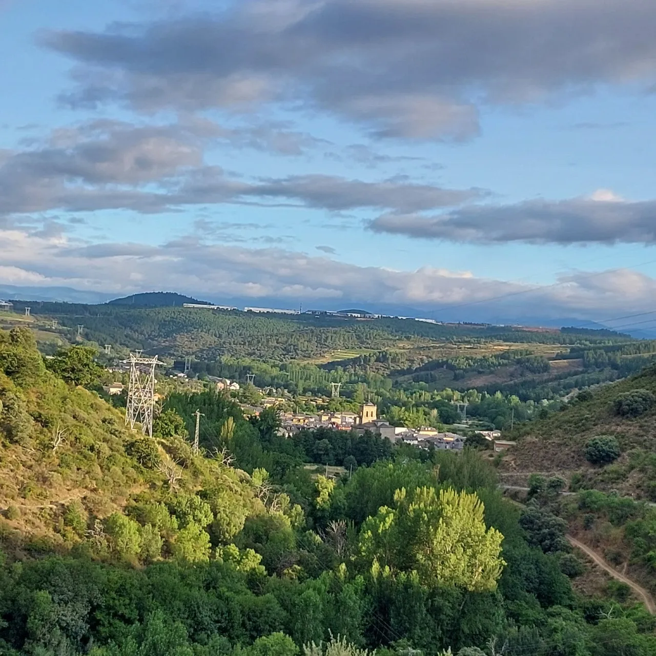 9_jabUd018svc1b140fsl6qo90_bc1i52.jpg?type=e1920_std