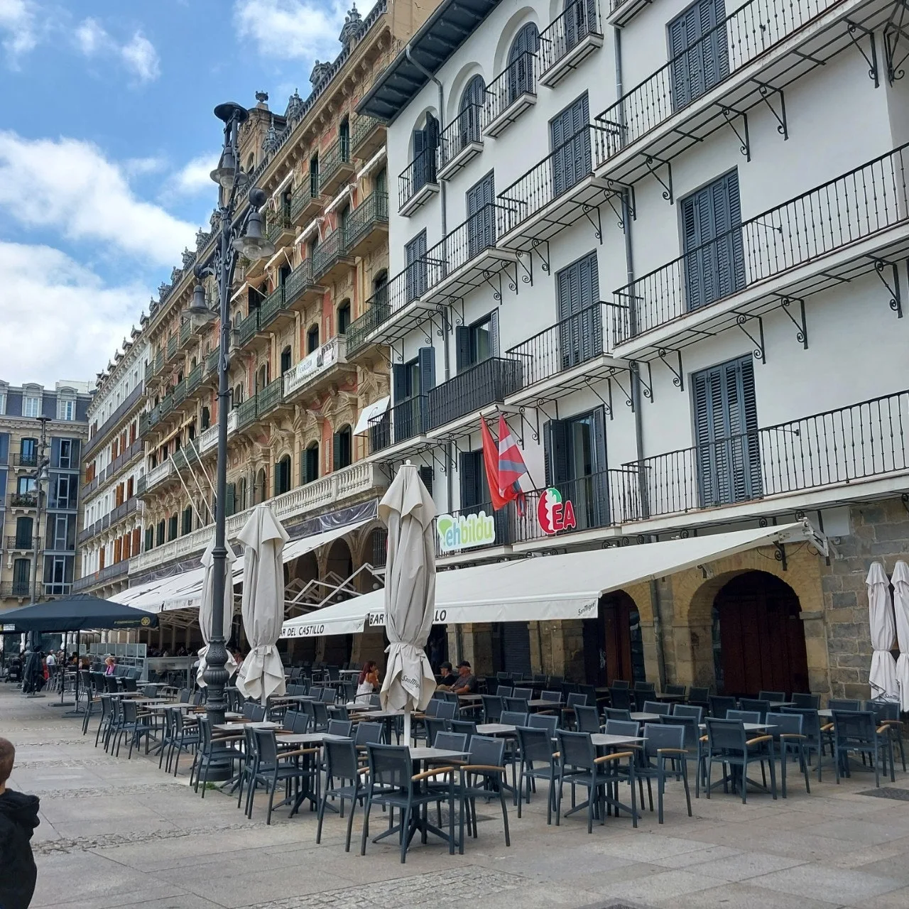 i_2c2Ud018svczm39h5dfi6p5_bc1i52.jpg?type=e1920_std