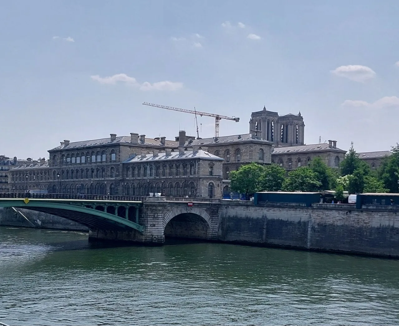 3_b7gUd018svc9err505d9yod_bc1i52.jpg?type=e1920_std