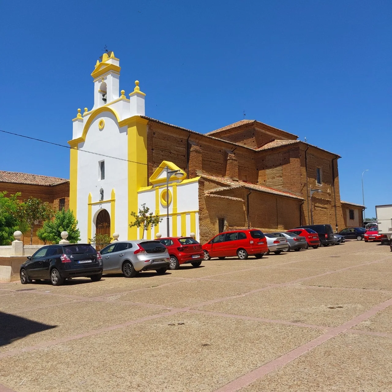 8_2bhUd018svc1uu5lrsr2h5il_bc1i52.jpg?type=e1920_std