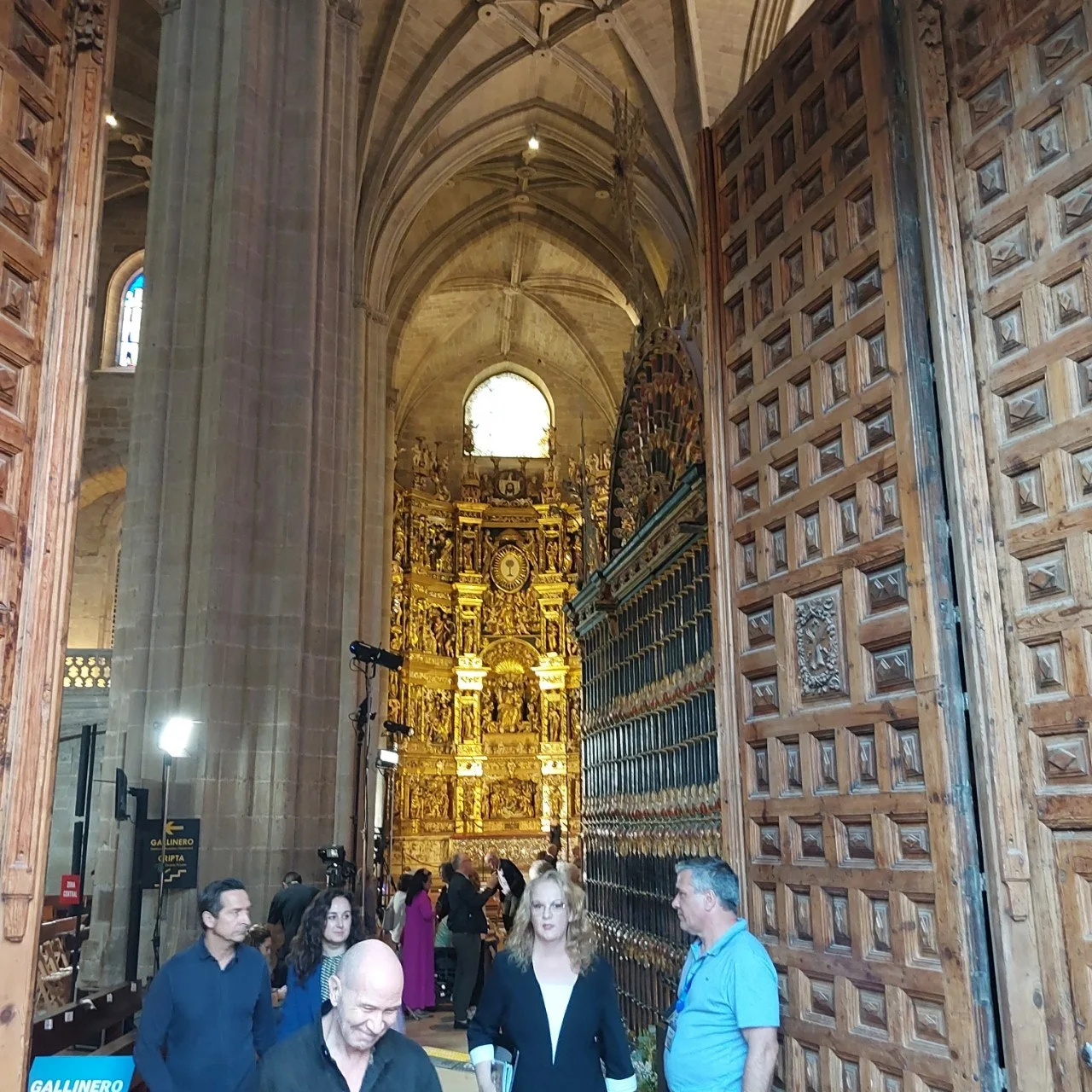 e_83cUd018svcrgponou88qgy_bc1i52.jpg?type=e1920_std