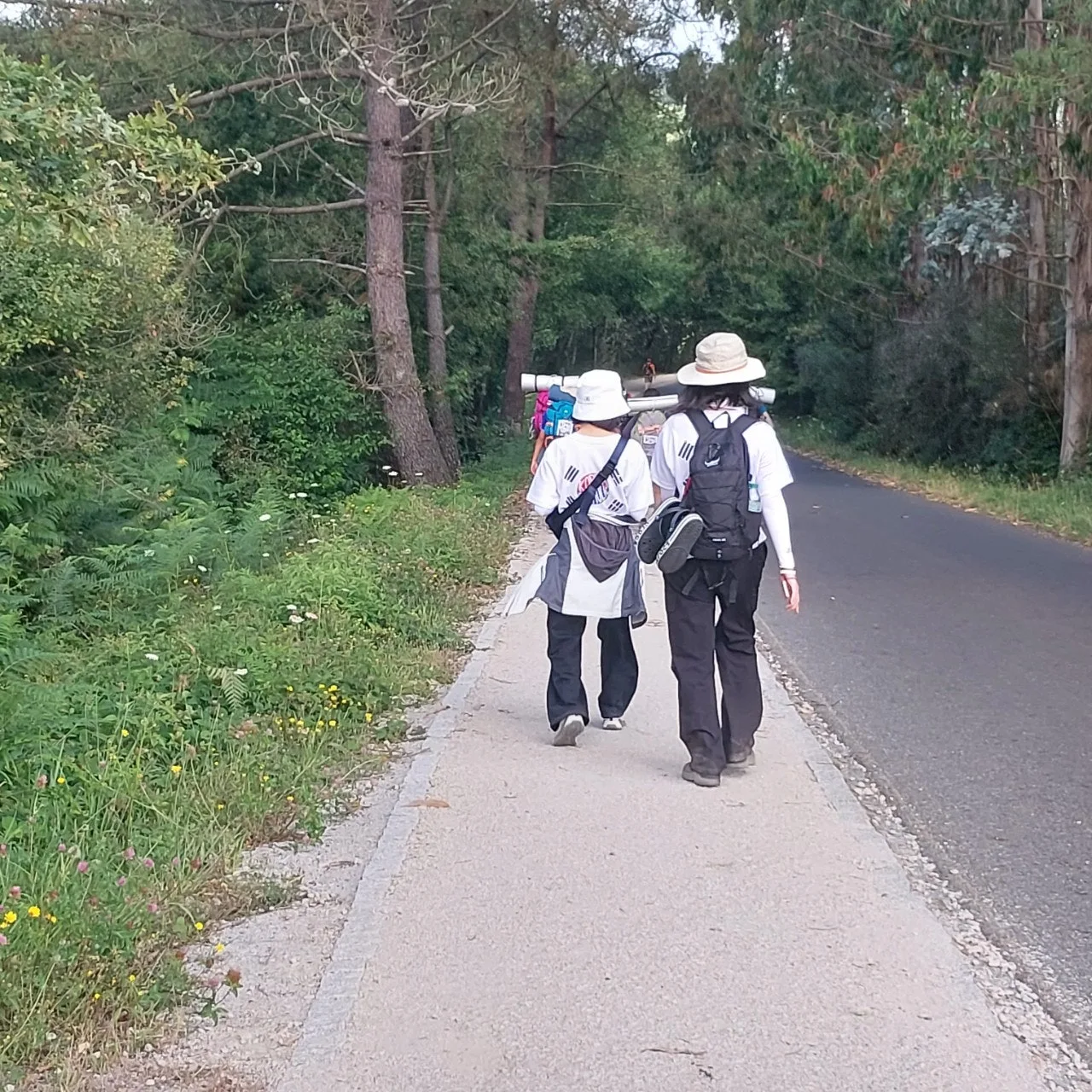 a_dhdUd018svcefeuu3jrno7e_bc1i52.jpg?type=e1920_std