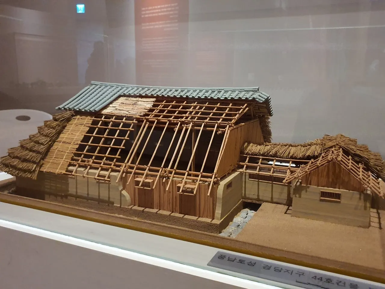 3472594408881675600.jfif