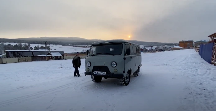 알혼섬북부투어 버스.PNG