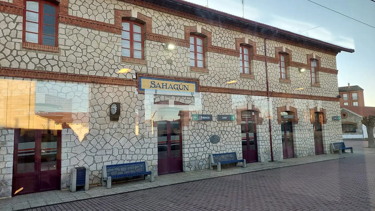 325547990_2427173867442751_8081314132143246398_n.jpg?_nc_cat=110&ccb=1-7&_nc_sid=5614bc&_nc_ohc=gu42_5GSGggAX8Ht2FT&_nc_ht=scontent-ssn1-1.xx&oh=00_AfB3E1uzVfNWzjCejQUjLrZuVf9Q1lke8HfqFQsqFpx9uA&oe=64F4E2E5