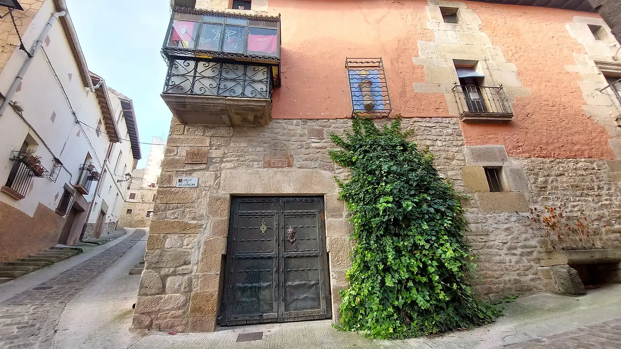 324508672_584236833714915_3555795679160011502_n.jpg?_nc_cat=110&ccb=1-7&_nc_sid=5614bc&_nc_ohc=mVCiisK2rN8AX_VqRuR&_nc_ht=scontent-ssn1-1.xx&oh=00_AfBDRF7-40jX05SRE5cPVBhevY7qsaaxt1K_J1ztUrjWxg&oe=64F4CA6E