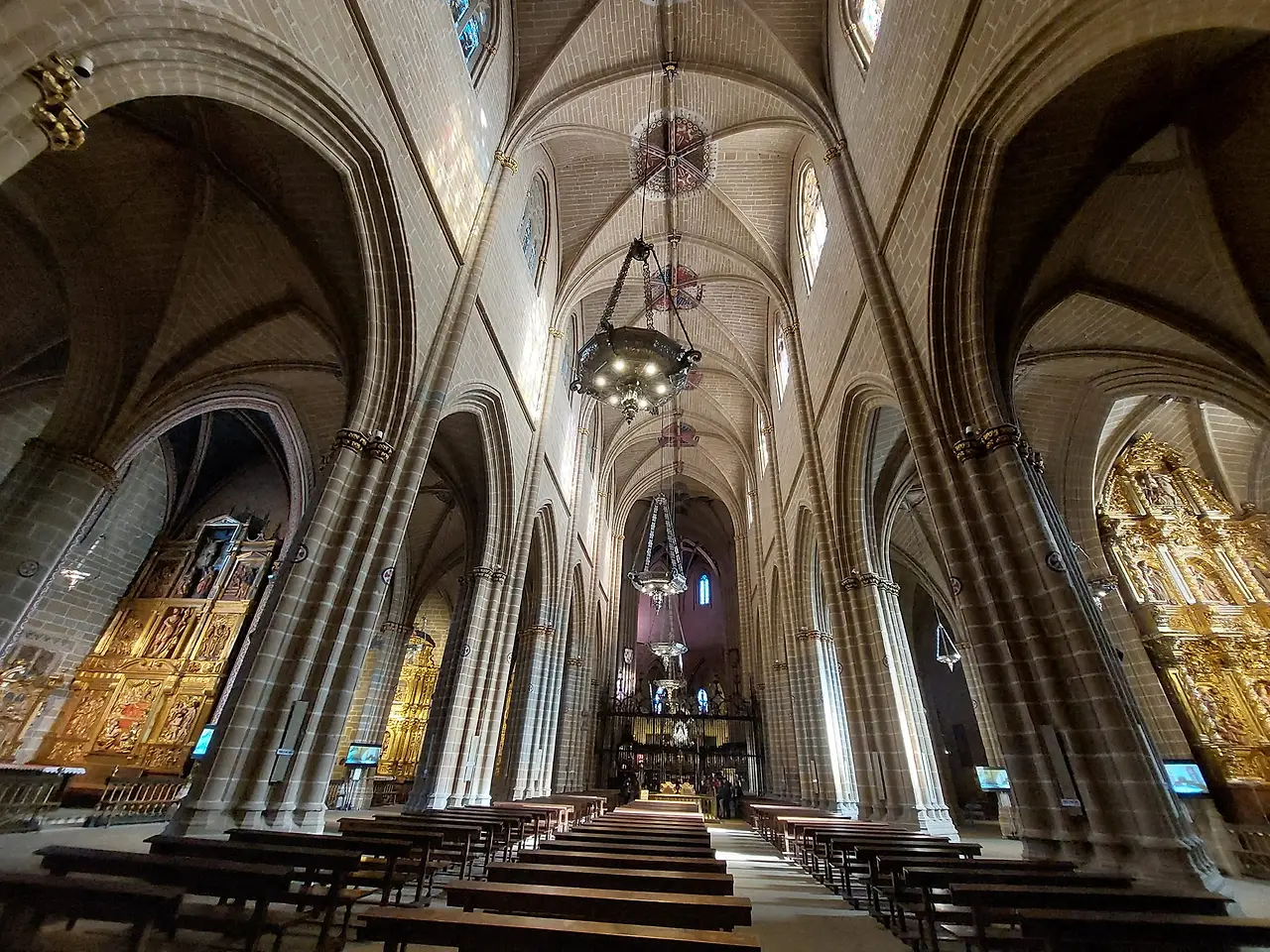 324298879_2422215457926809_3360959570807271231_n.jpg?_nc_cat=110&ccb=1-7&_nc_sid=5614bc&_nc_ohc=m-ZKv82YxBcAX8zS35W&_nc_ht=scontent-ssn1-1.xx&oh=00_AfChfyVE-NykRyePGY3Xmxic9cuES2SnRA4FXPV--2Z54g&oe=64F43790