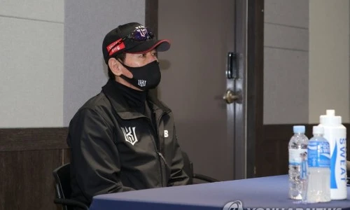 ?src=%22https%3A%2F%2Fimgnews.pstatic.net%2Fimage%2F001%2F2021%2F11%2F18%2FPYH2021111725450001300_P4_20211230131822819.jpg%22&type=ff500_300