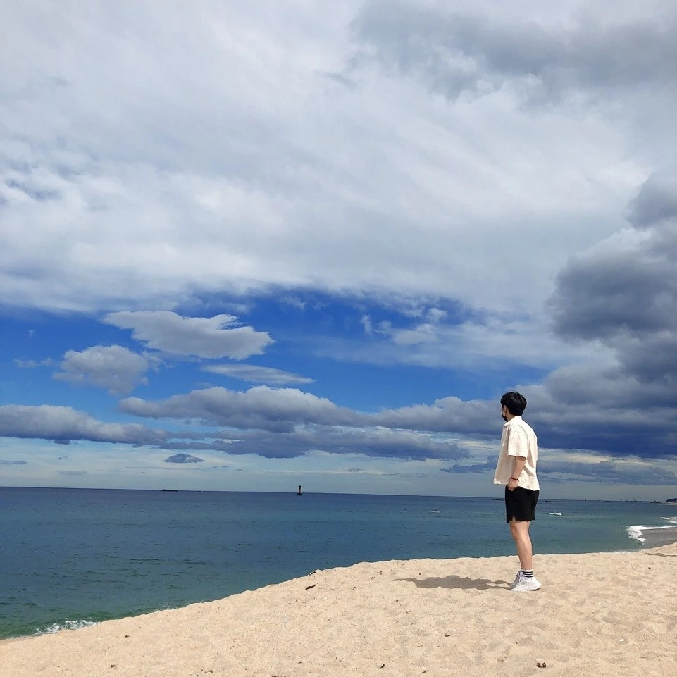 엄마 저를 안쓰러워 하지 마세요.jpeg