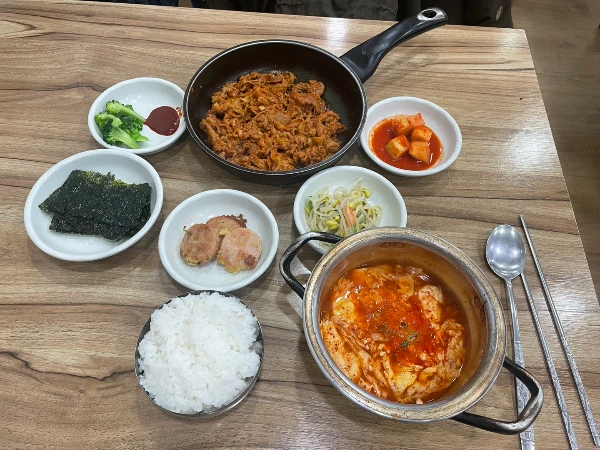 천안식당4.jpeg