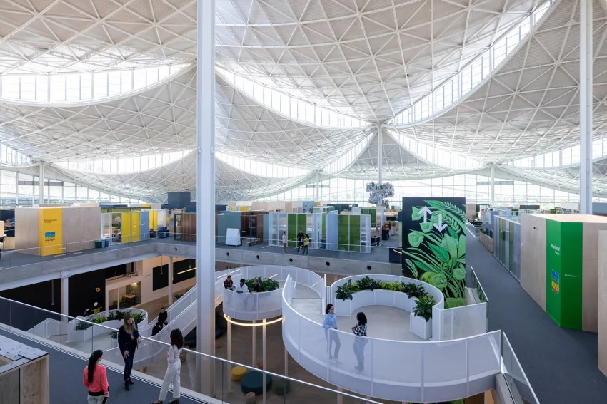 Google-Bay-View-BIC-Thomas-Heatherwick-Studio-Offices-ArchEyes-Iwan-Baan-offices-interior.jpg?resize=850%2C567&ssl=1