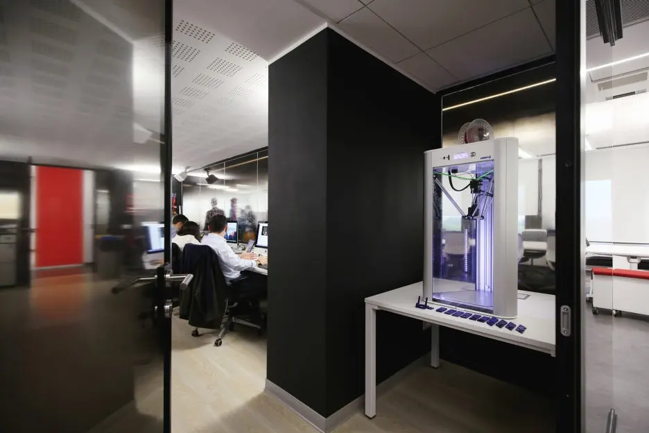 5be1c99c6307699e04b2306e_il-prisma.pwc-experience-center-copylab.jpg?type=w1