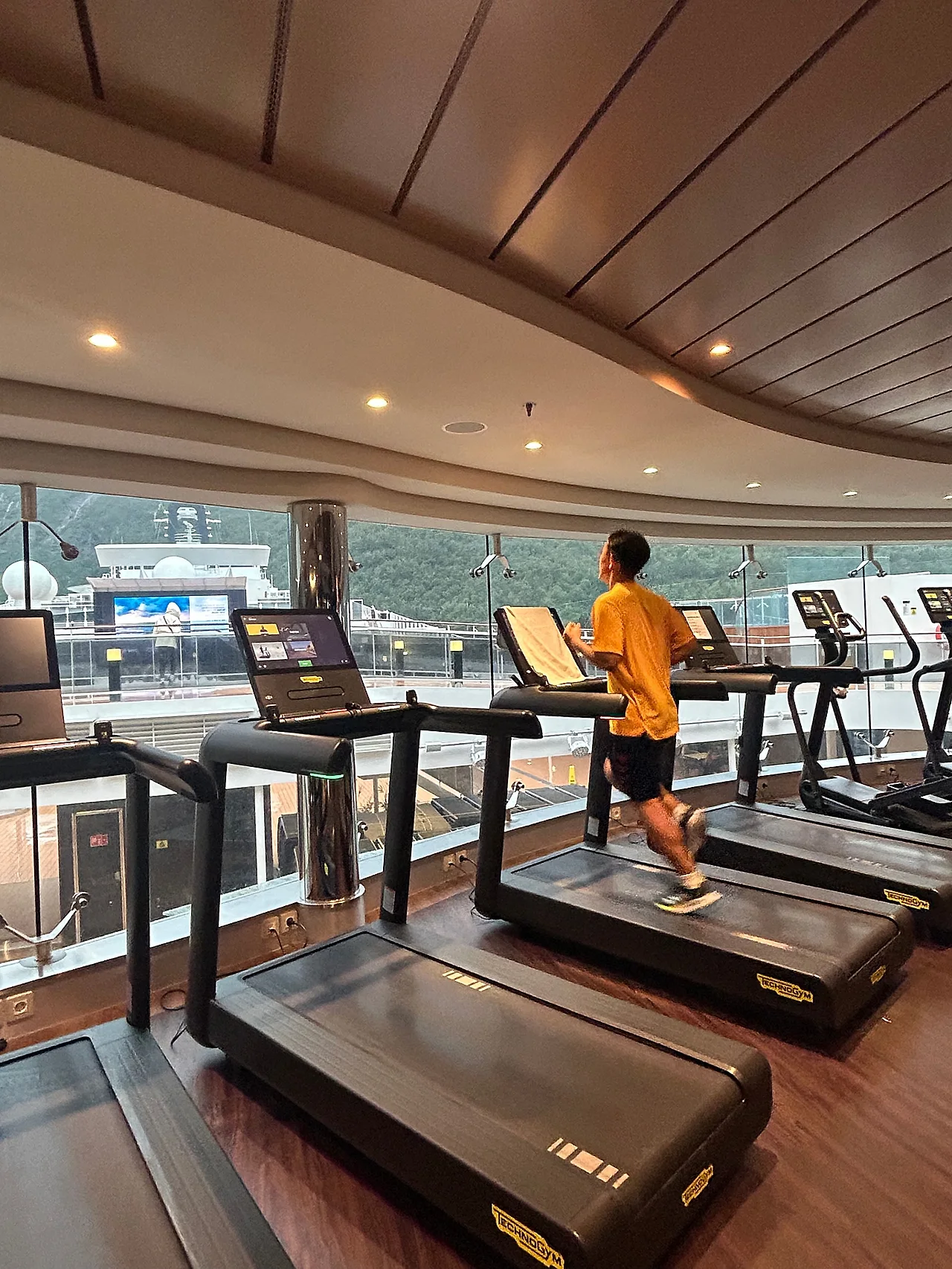 IMG%EF%BC%BF8422.jpg?type=w1600