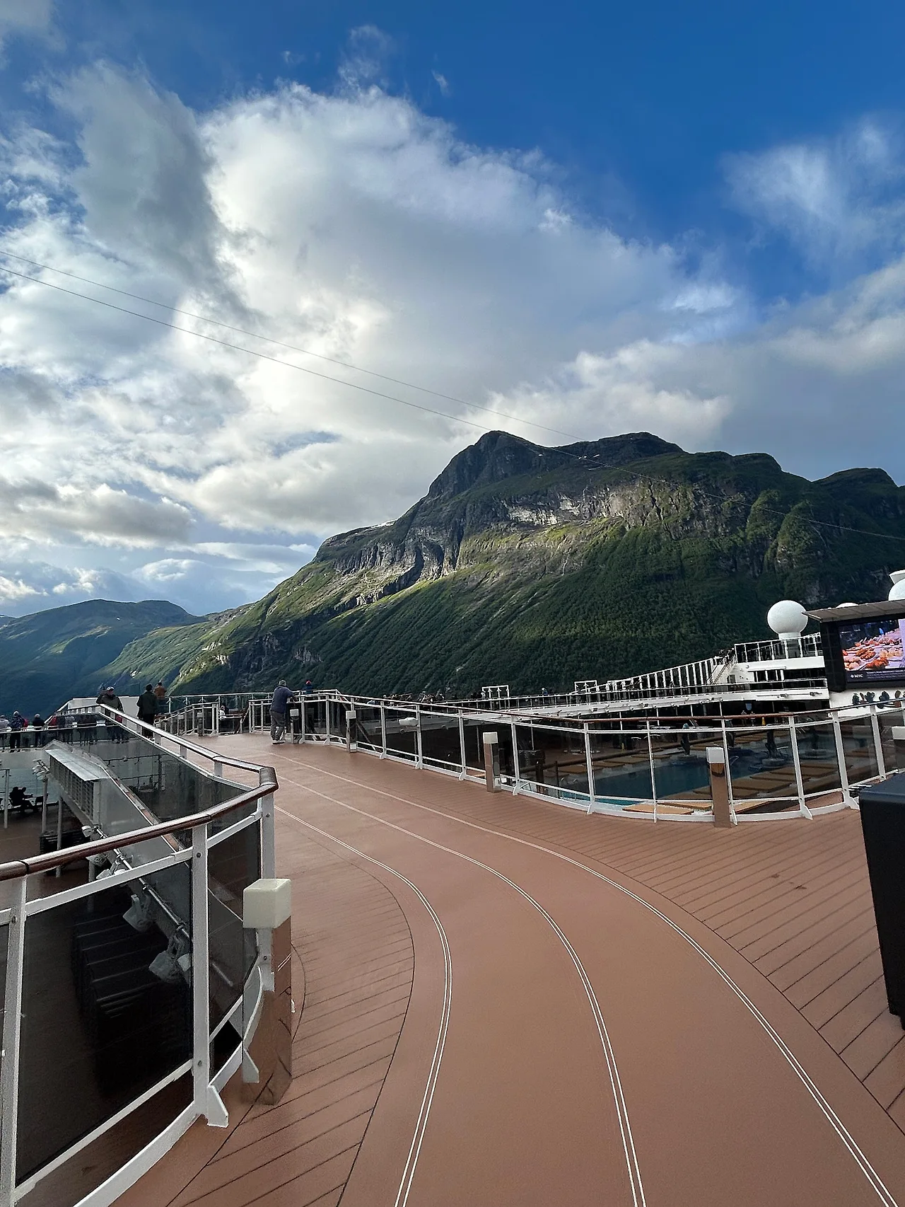 IMG%EF%BC%BF8288.jpg?type=w1600