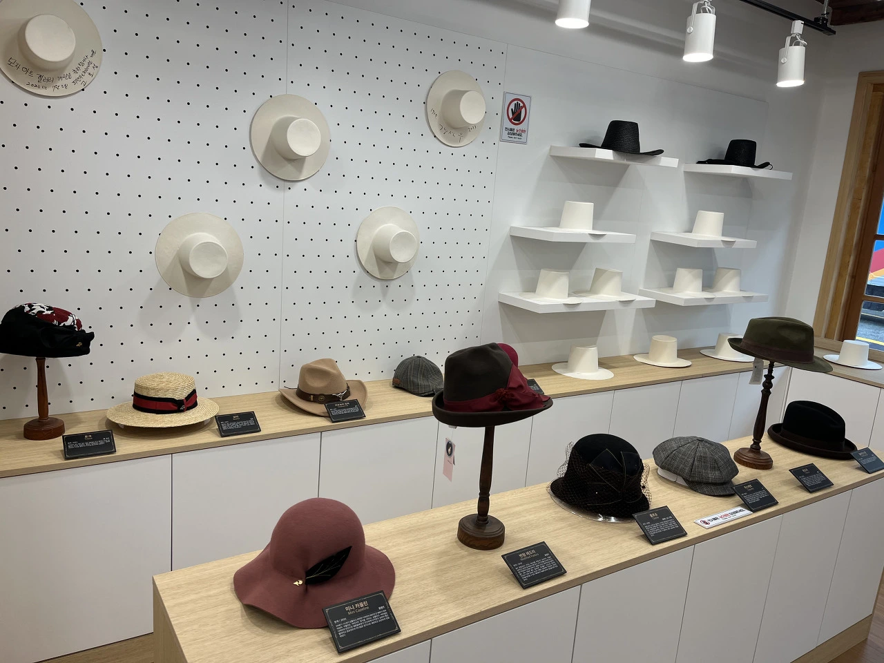 모자아트갤러리 개발중.HEIC