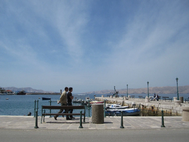 4e2ff8751e19b63bbd33fa3624f1054c1ca1587b