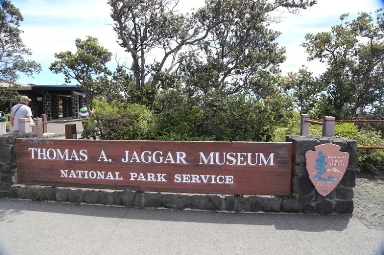 40aaa7a621594c90d59f8f405289216775cab5c9