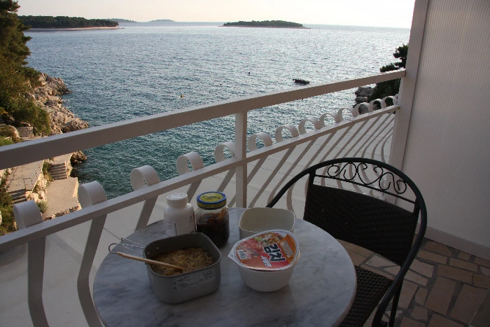 dd27ed6480aee4c3cc46111af18403875d4ce9a1