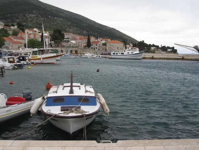 6d926a6a17ff389ff5a4727546e61e818f9be924