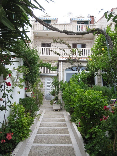 a0aebea1db9ba515b7b6c2ef5b289e6ee3f37645