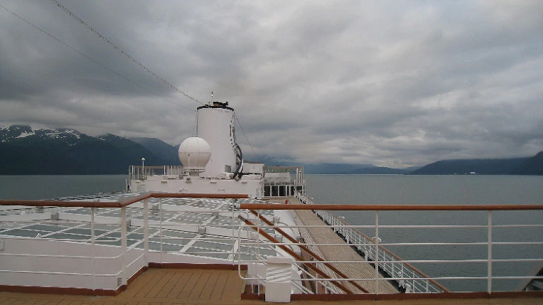 8f30a6a09018b9f8cec101cb698b052e025dcd44