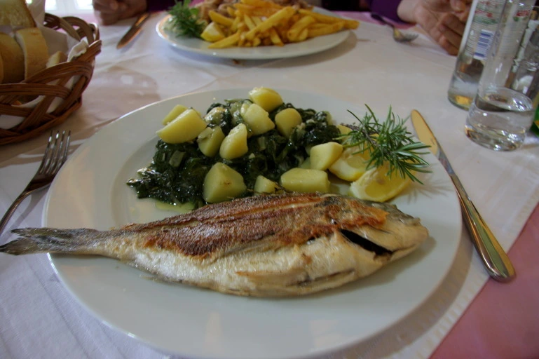 3f5ea6da93cfdfdd393f6ae6d819177e81dc2478