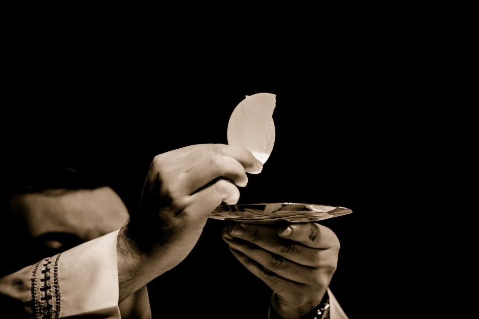 eucharist-1591663_1920.jpg?type=w1