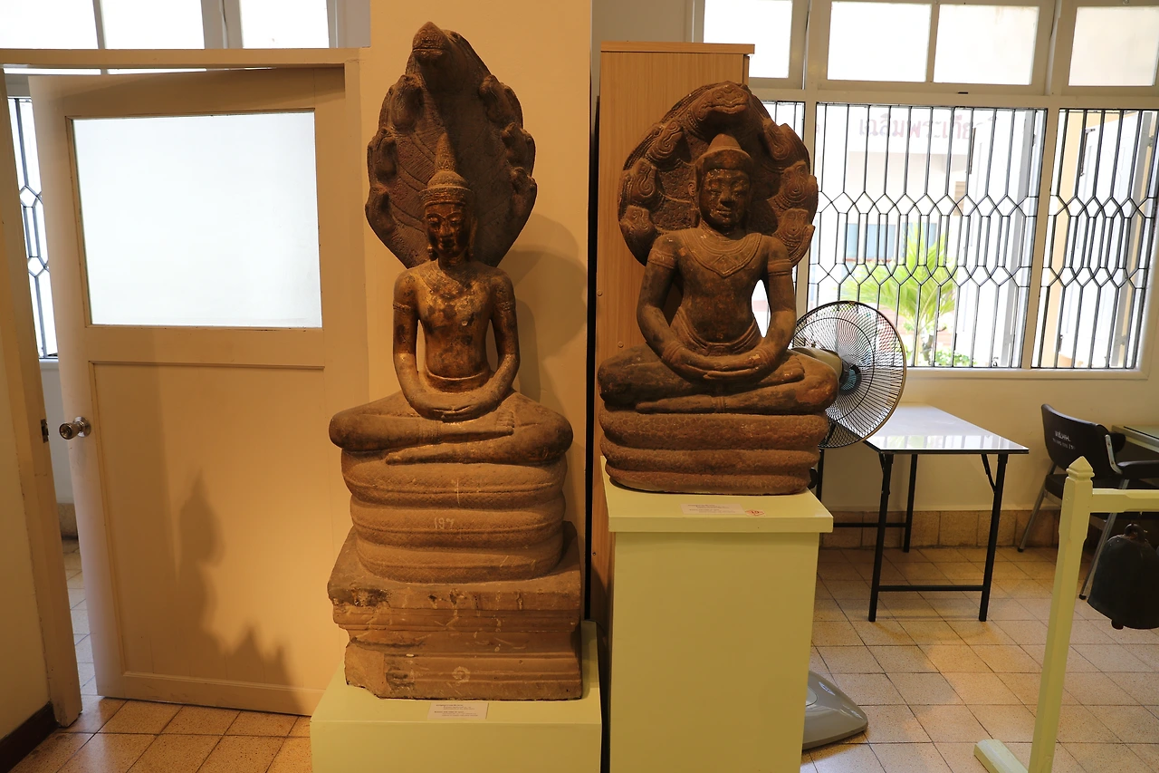 A65I3704 태국 마하비라봉 박물관.JPG