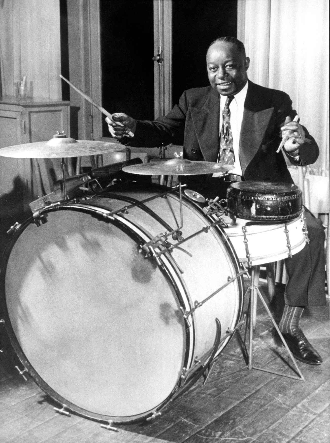 licensed-image?q=tbn:ANd9GcQx_D3xdE_CPcq8OJq-E-1pVyy9-OdjpXkv94s-vda_M-0i4D7iNnlOthW5CAZ54g2c5bS3wR7RIC5Cer4