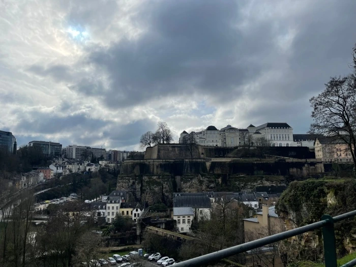 img.jpg?credential=yqXZFxpELC7KVnFOS48ylbz2pIh7yKj8&expires=1767193199&allow_ip=&allow_referer=&signature=bLMbWO7%2FWF09dzZG%2FSINjIoF4Lg%3D