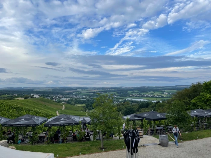 img.jpg?credential=yqXZFxpELC7KVnFOS48ylbz2pIh7yKj8&expires=1767193199&allow_ip=&allow_referer=&signature=h71EKSDo9iFyJtJb%2BR6B%2BDHdmXY%3D