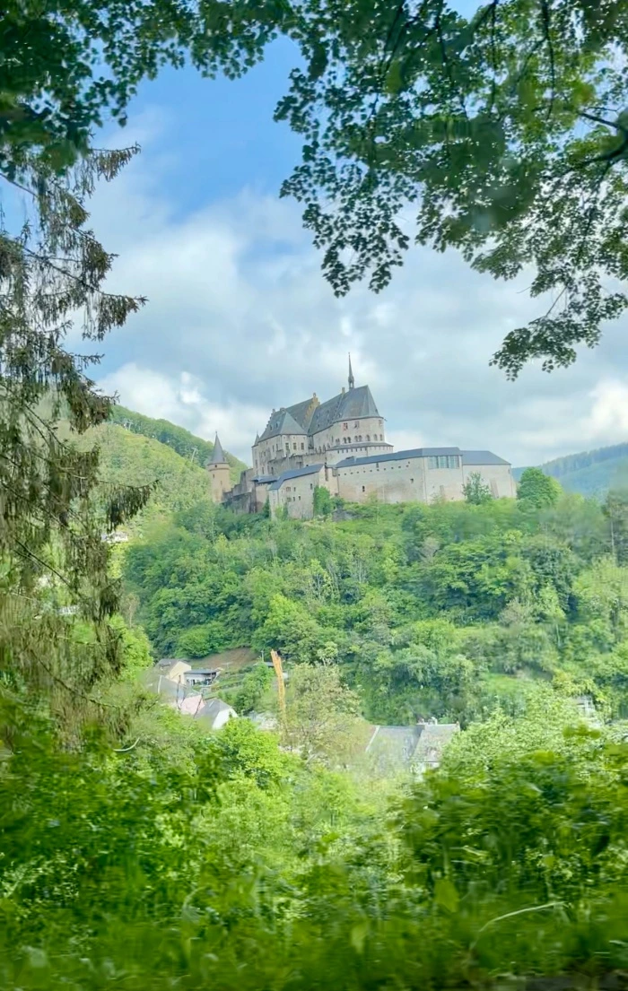 img.jpg?credential=yqXZFxpELC7KVnFOS48ylbz2pIh7yKj8&expires=1764514799&allow_ip=&allow_referer=&signature=i2jo6bfWyPPeo%2F5XF%2BgYC6KnJtA%3D