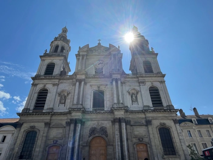 img.jpg?credential=yqXZFxpELC7KVnFOS48ylbz2pIh7yKj8&expires=1767193199&allow_ip=&allow_referer=&signature=BB6LpmZ%2BEVJ3jy4W4j71su2bnG8%3D