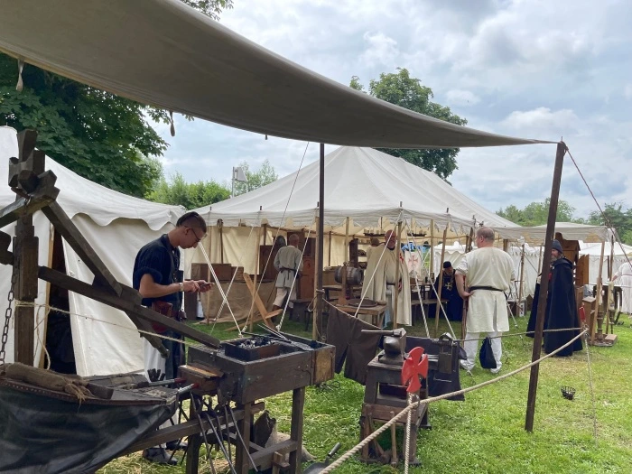 img.jpg?credential=yqXZFxpELC7KVnFOS48ylbz2pIh7yKj8&expires=1764514799&allow_ip=&allow_referer=&signature=1l0xMVmE93dGqx5eunGRld6Oalk%3D