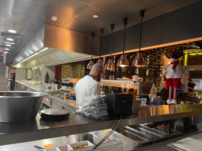 img.jpg?credential=yqXZFxpELC7KVnFOS48ylbz2pIh7yKj8&expires=1769871599&allow_ip=&allow_referer=&signature=WDxZHxEi2Ui720qZ1HahiwpbeT8%3D