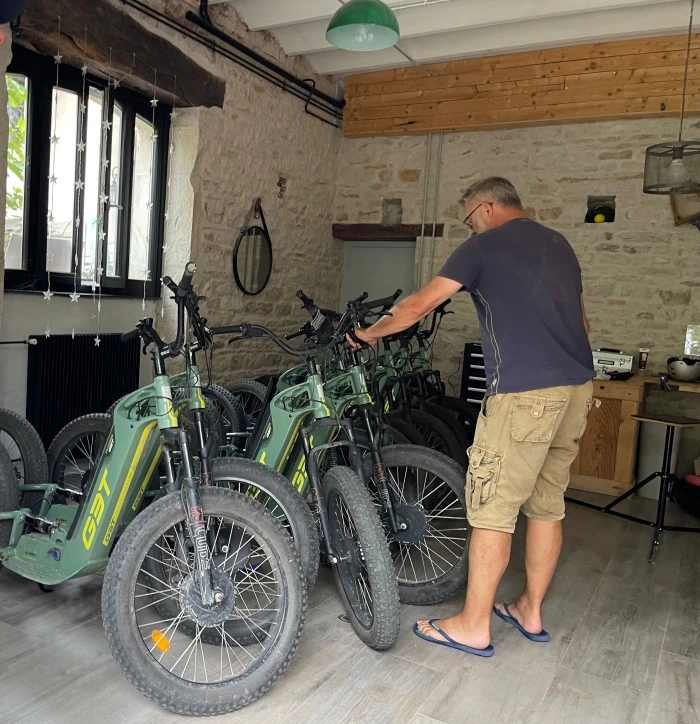 img.jpg?credential=yqXZFxpELC7KVnFOS48ylbz2pIh7yKj8&expires=1767193199&allow_ip=&allow_referer=&signature=8YhComHNM%2Br4Q4vcZ5bxxIC58Lk%3D