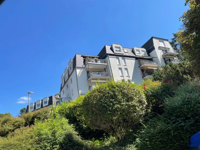 img.jpg?credential=yqXZFxpELC7KVnFOS48ylbz2pIh7yKj8&expires=1767193199&allow_ip=&allow_referer=&signature=aFjkCXRu27EAV0N2lsCFqITGoz8%3D