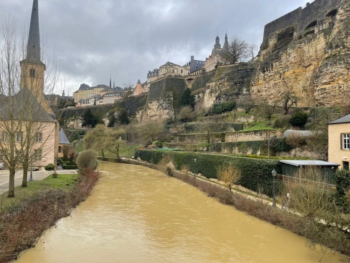 img.jpg?credential=yqXZFxpELC7KVnFOS48ylbz2pIh7yKj8&expires=1767193199&allow_ip=&allow_referer=&signature=kP6jrmyiOqZufop8abs73uVnJfg%3D