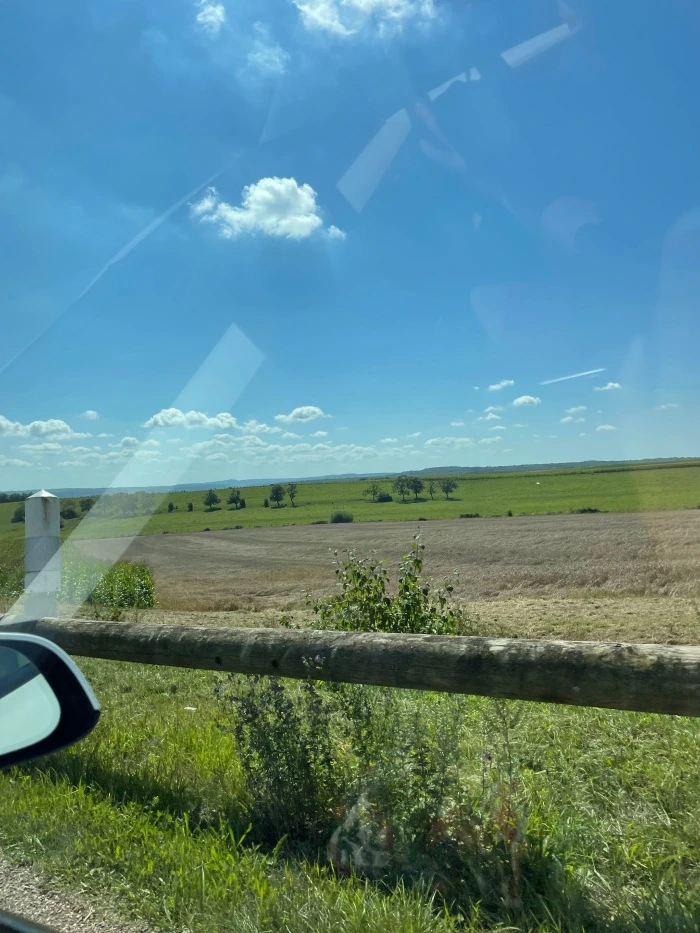 img.jpg?credential=yqXZFxpELC7KVnFOS48ylbz2pIh7yKj8&expires=1767193199&allow_ip=&allow_referer=&signature=TkQqQoRcSRdzeTBBZDWcIcCA8Xk%3D