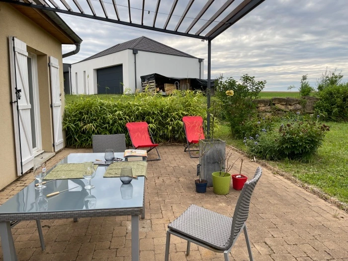 img.jpg?credential=yqXZFxpELC7KVnFOS48ylbz2pIh7yKj8&expires=1764514799&allow_ip=&allow_referer=&signature=lSzxYKB%2ByCeadwFsj%2F3xru%2FD%2FB0%3D