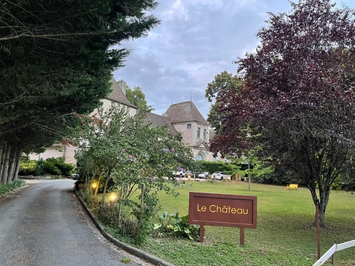 img.jpg?credential=yqXZFxpELC7KVnFOS48ylbz2pIh7yKj8&expires=1767193199&allow_ip=&allow_referer=&signature=Z3HrzeQ8wMp%2BKBNrKQHbuaJvVfY%3D