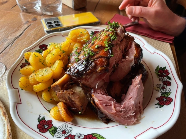 img.jpg?credential=yqXZFxpELC7KVnFOS48ylbz2pIh7yKj8&expires=1769871599&allow_ip=&allow_referer=&signature=qKx2H6Q3eAcQns2AiT8IDtzV82s%3D