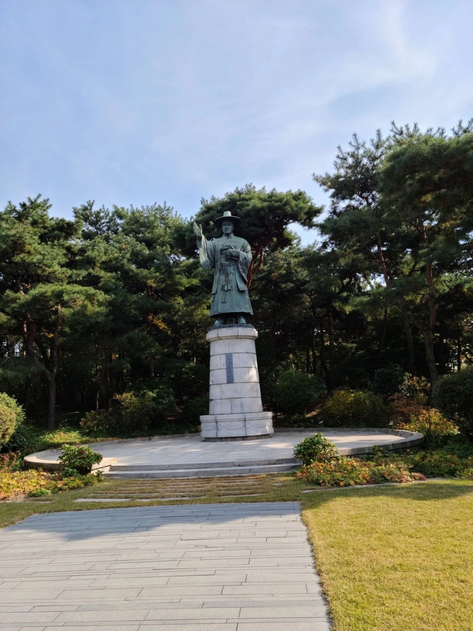 kimdaegun.jpg?type=w1