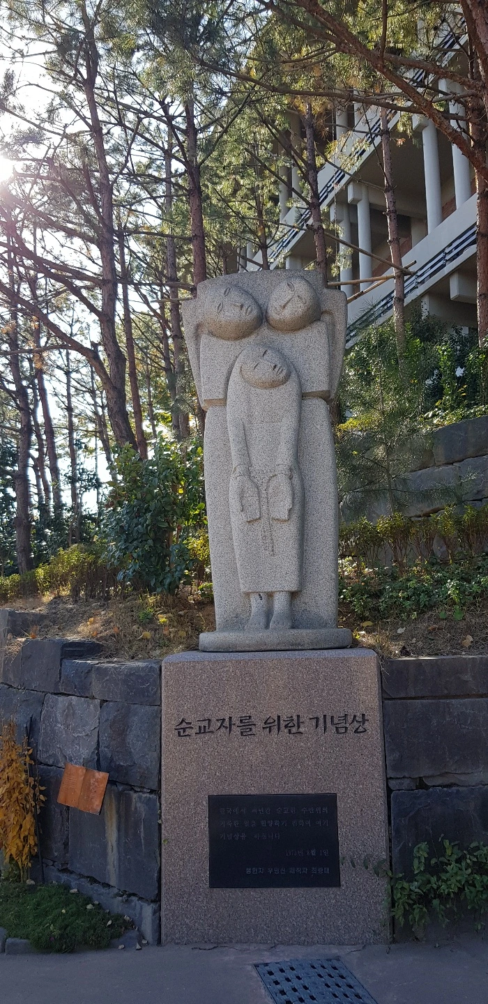 1604630732058-17.jpg?type=w1