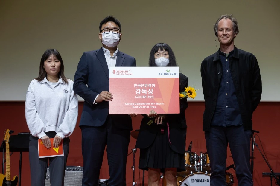 -SDGlIns.jpeg?type=w1