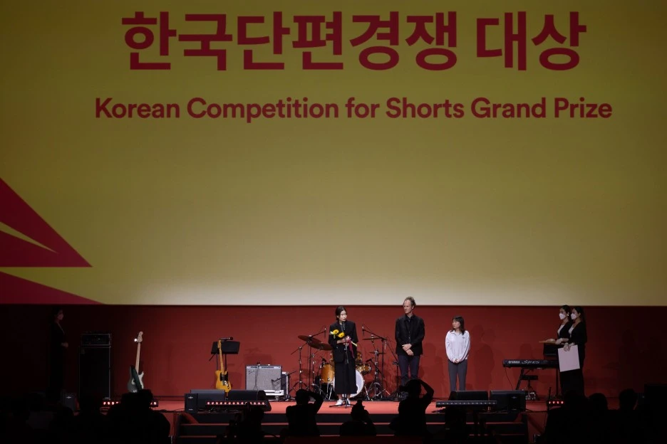 53Bmi2U0.jpeg?type=w1